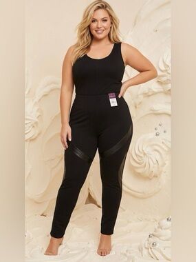 Ashley Stewart black leggings with faux leather design size 18/20